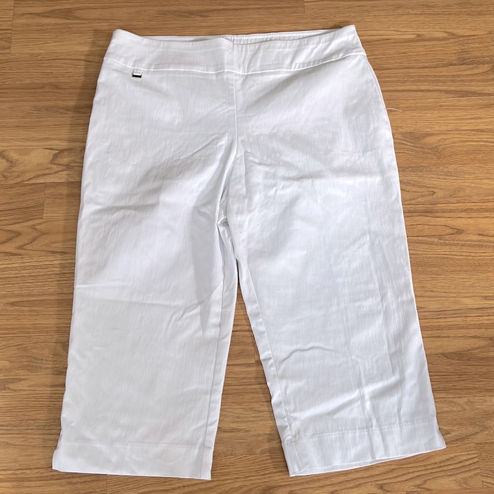 Counterparts White capri pants capris Size 16